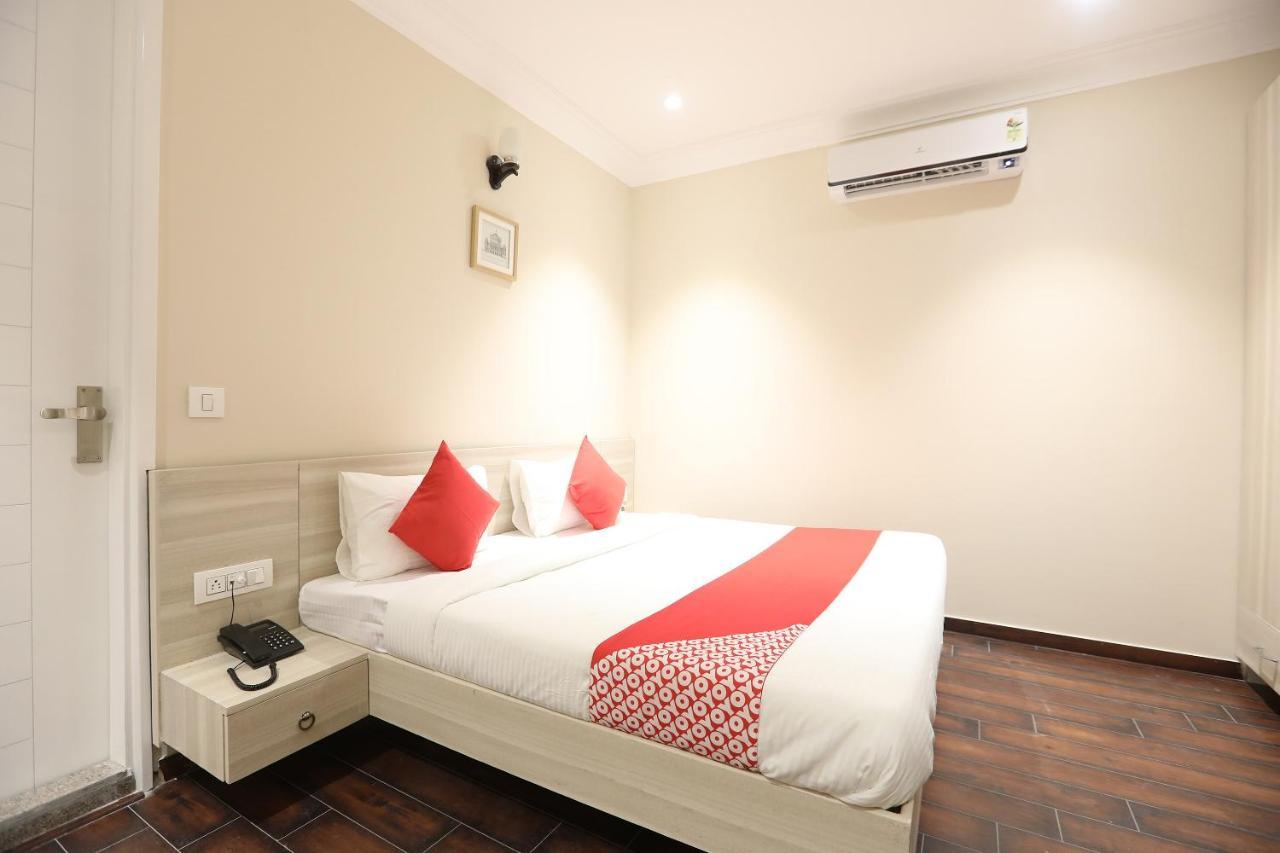 Oyo 43009 The Palm Green Hotel Indraprastha Exterior foto